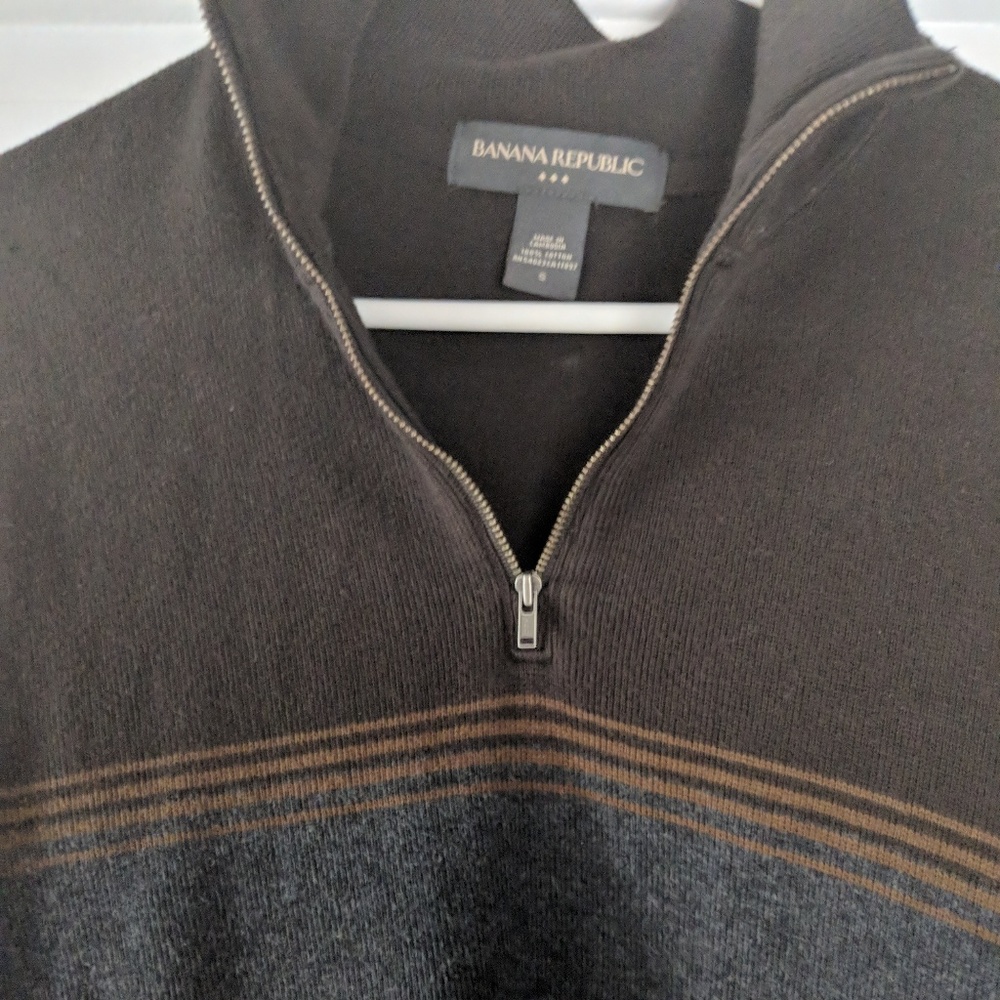 Offer 2/$15 guys shirts!! half zip cotton sweater - Picture 3 of 4